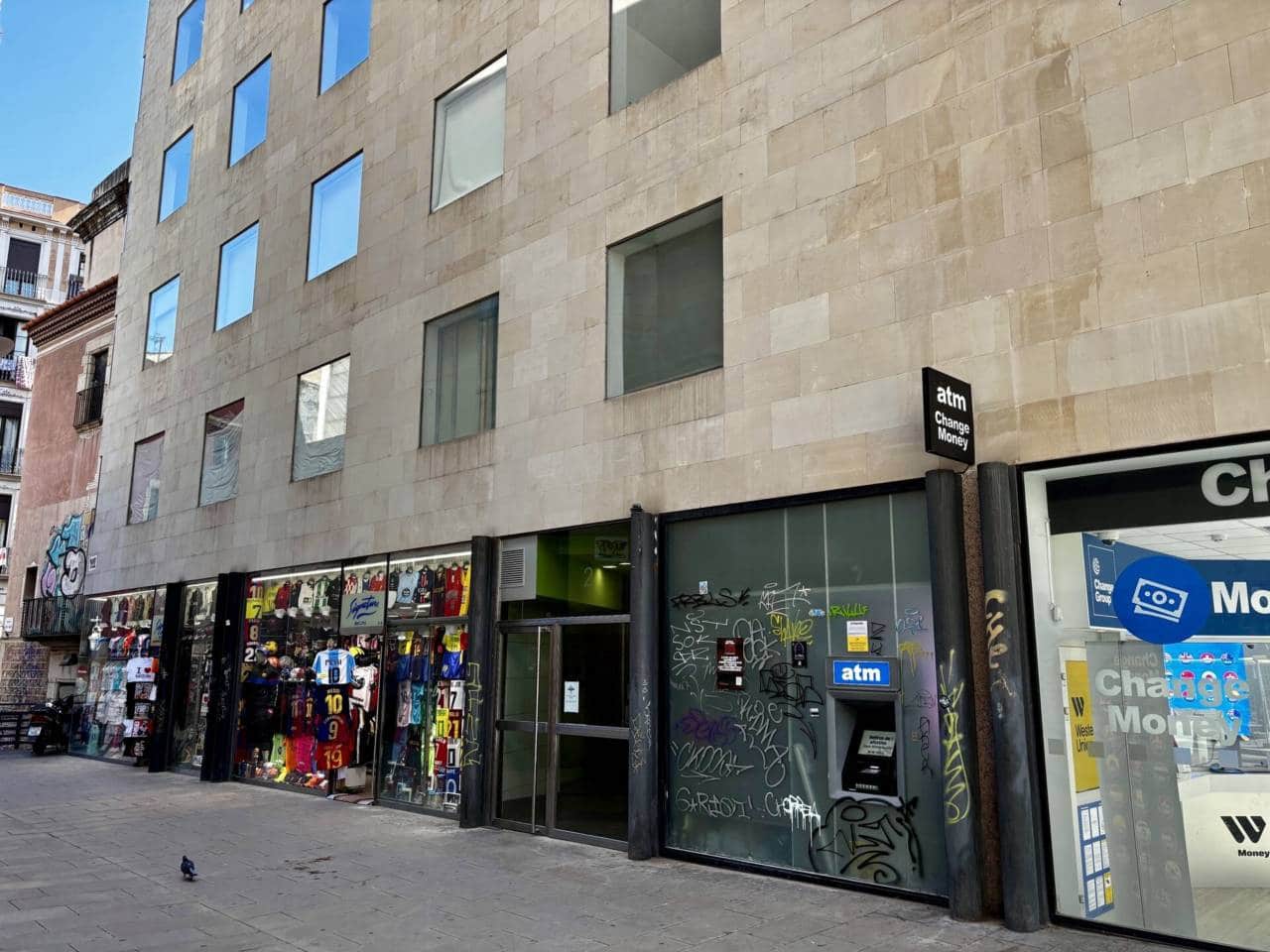 Kontor til salgs i Barcelona by - € 204 000 (Ref: 9453483)