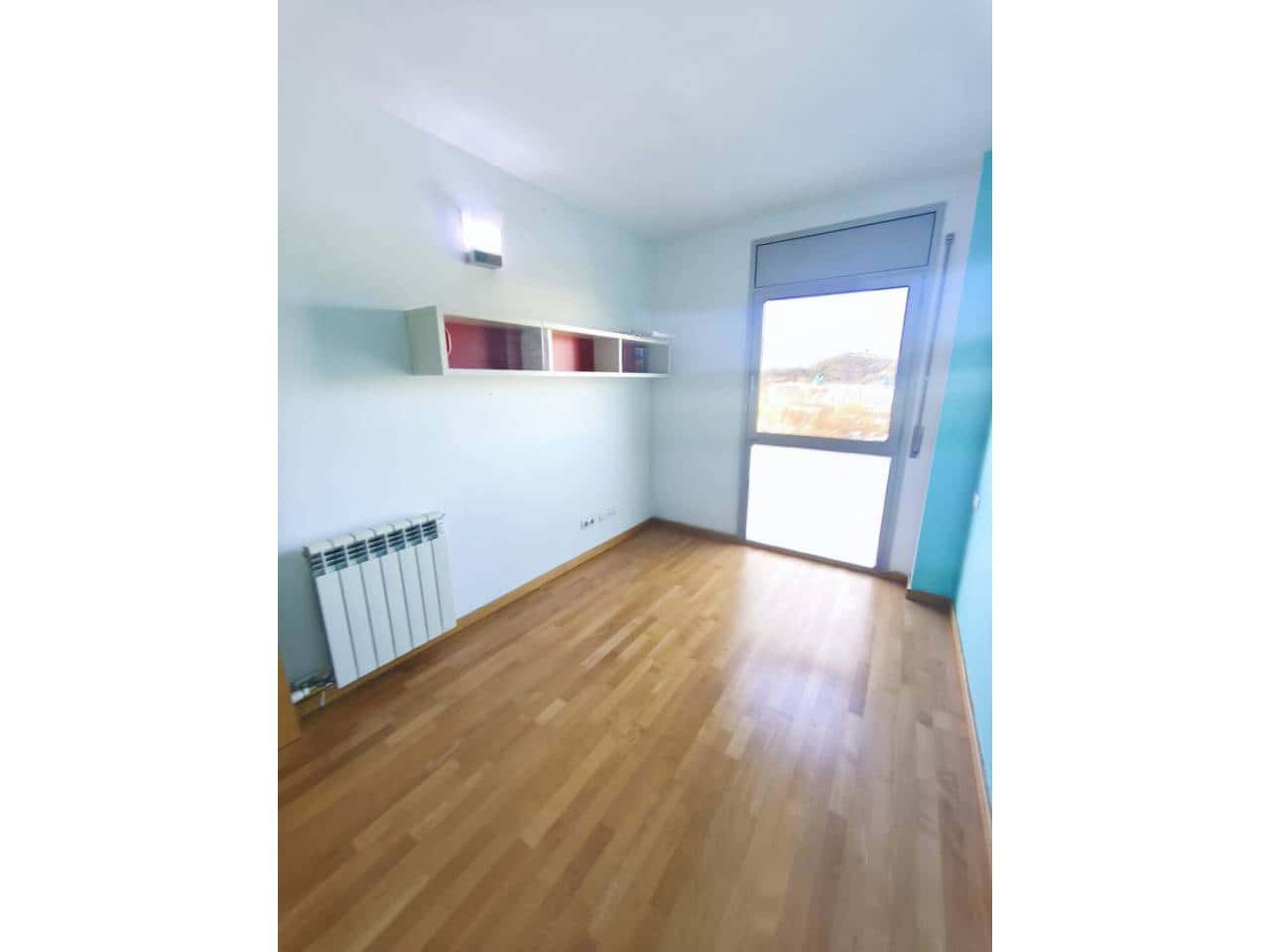 3 quarto Penthouse para venda em Montornes del Valles com piscina garagem - 329 000 € (Ref: 9453486)