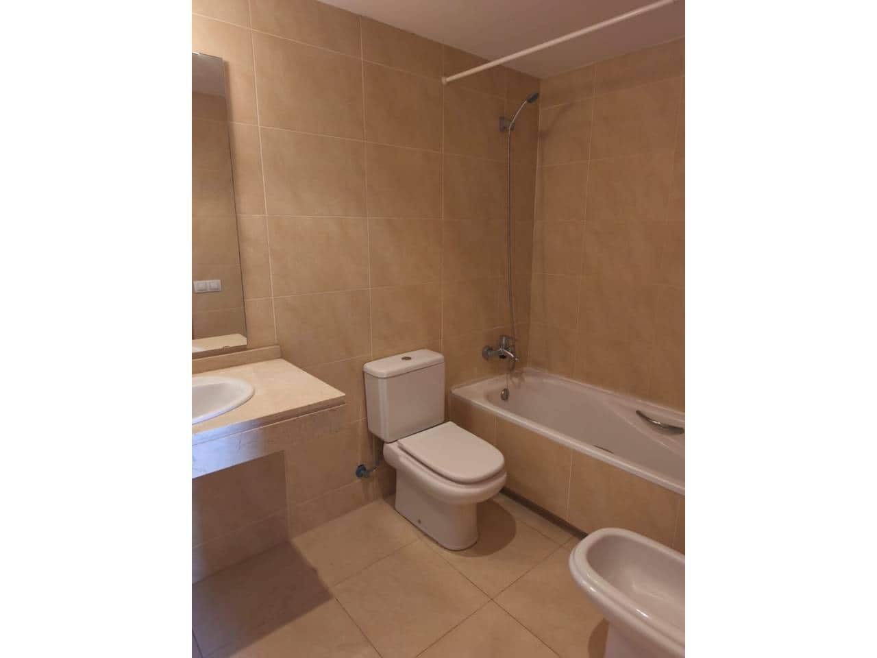 3 quarto Penthouse para venda em Montornes del Valles com piscina garagem - 329 000 € (Ref: 9453486)