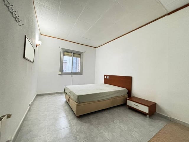 3 soverom Leilighet til salgs i L'Hospitalet de Llobregat - € 160 000 (Ref: 9470140)