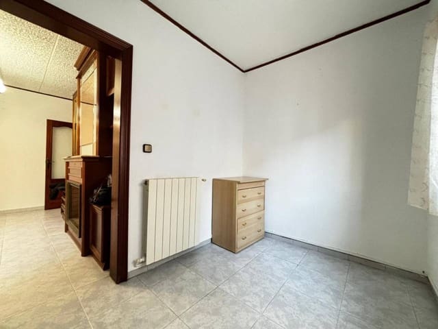 3 soverom Leilighet til salgs i L'Hospitalet de Llobregat - € 160 000 (Ref: 9470140)