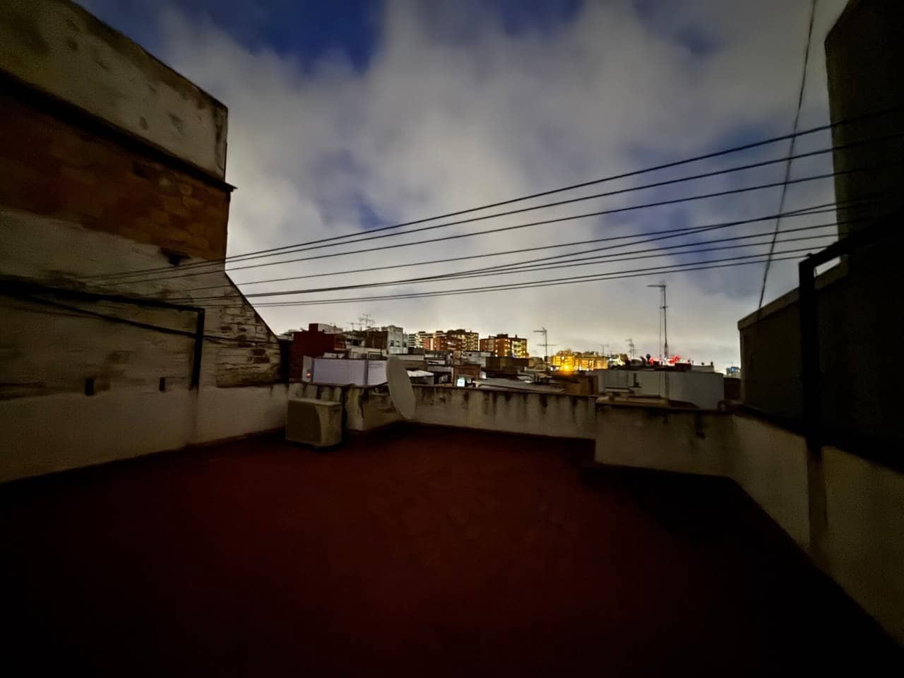 3 bedroom Flat for sale in L'Hospitalet de Llobregat - € 160,000 (Ref: 9470140)