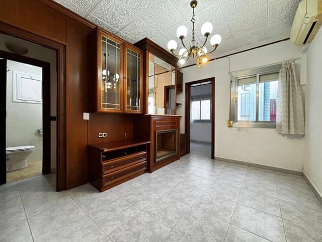 3 soverom Leilighet til salgs i L'Hospitalet de Llobregat - € 160 000 (Ref: 9470140)