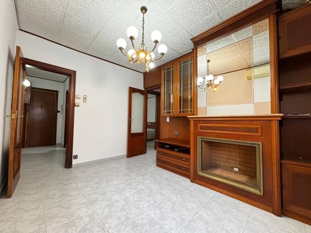 3 soverom Leilighet til salgs i L'Hospitalet de Llobregat - € 160 000 (Ref: 9470140)