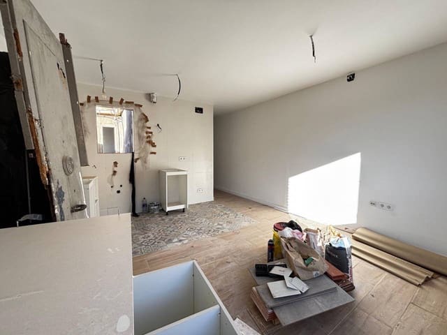 3 Zimmer Wohnung zu verkaufen in Martorell - 98.000 € (Ref: 9470880)