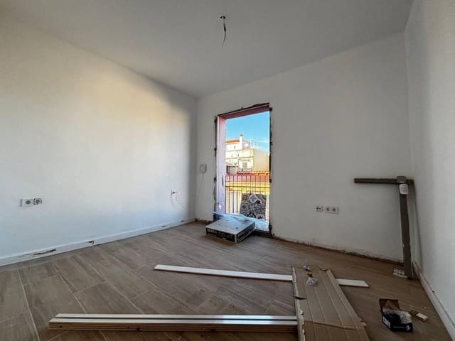 3 Zimmer Wohnung zu verkaufen in Martorell - 98.000 € (Ref: 9470880)
