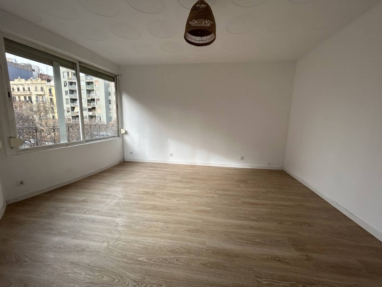 4 Zimmer Wohnung zu vermieten in Barcelona Stadt - 1.615 € (Ref: 9485055)