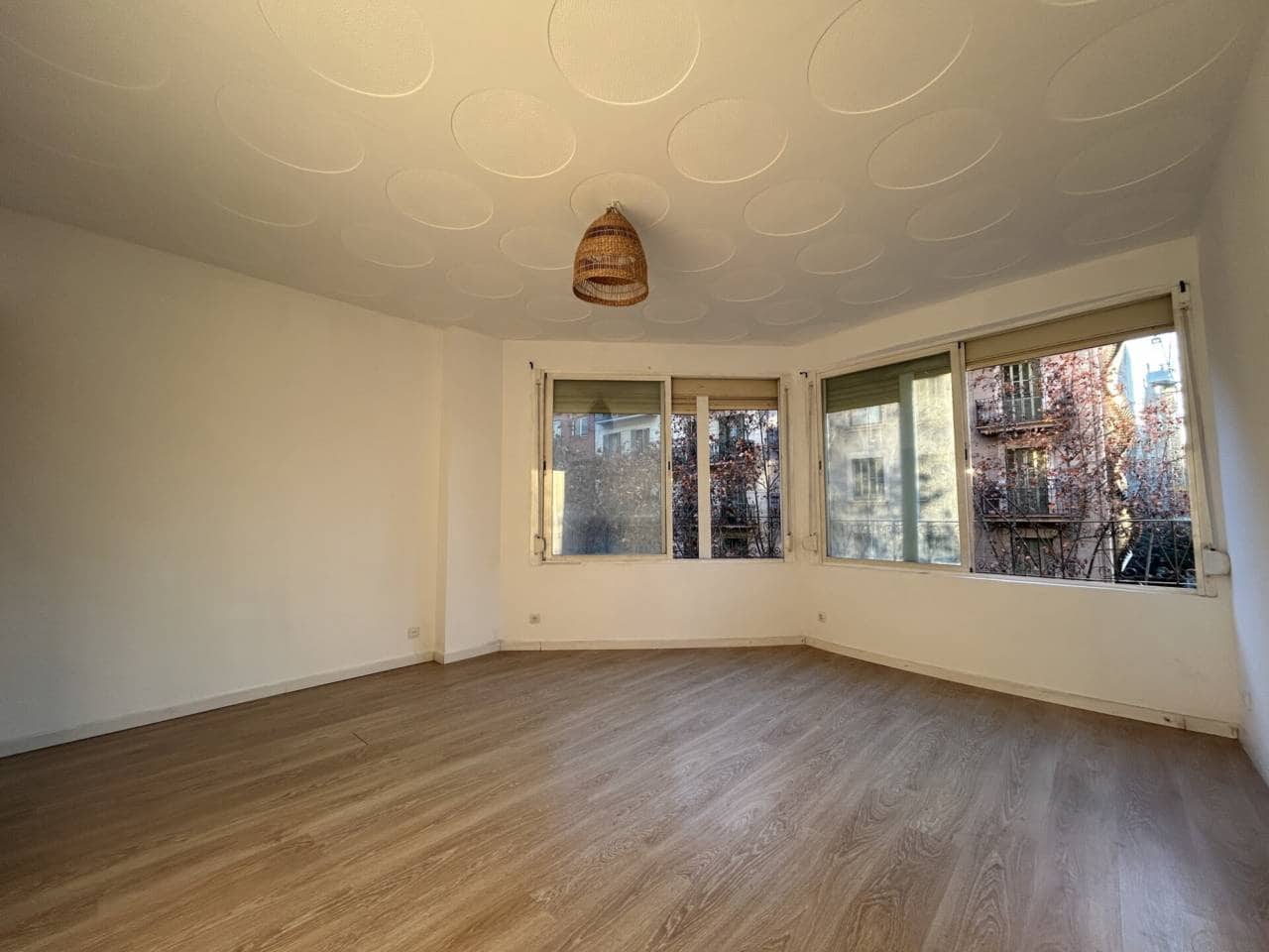 4 Zimmer Wohnung zu vermieten in Barcelona Stadt - 1.615 € (Ref: 9485055)