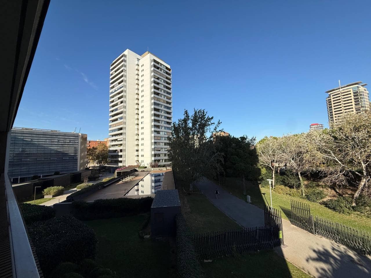 3 bedroom Flat for sale in Barcelona city - € 950,000 (Ref: 9496692)