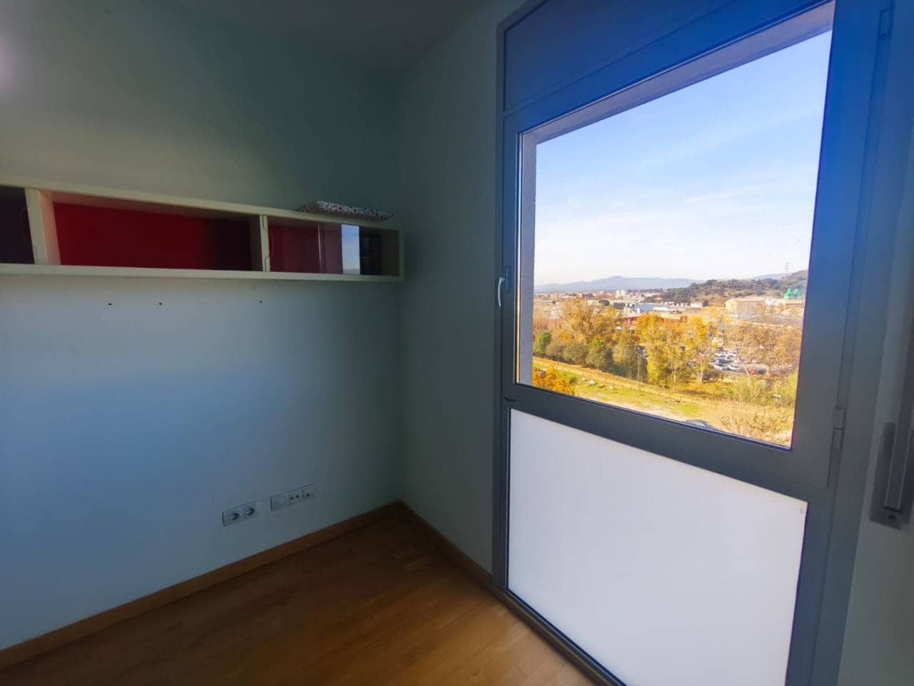 3 bedroom Penthouse for sale in Montornes del Valles with pool garage - € 329,000 (Ref: 9498037)