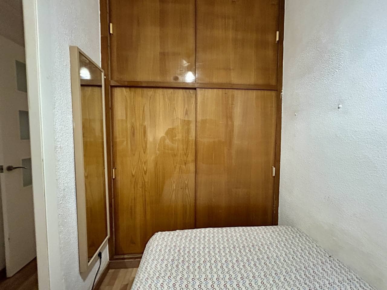 2 bedroom Flat for sale in Barcelona city - € 320,000 (Ref: 9498038)