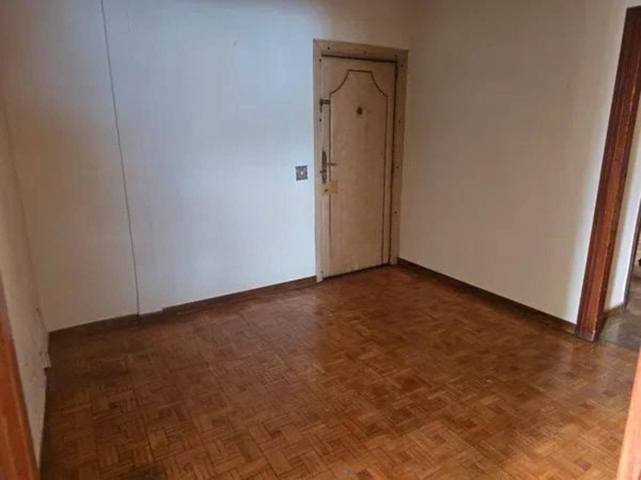 5 sovrum Lägenhet till salu i Barcelona stad - 890 000 € (Ref: 9503715)