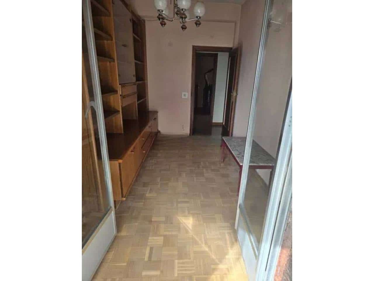 5 sovrum Lägenhet till salu i Barcelona stad - 890 000 € (Ref: 9503715)