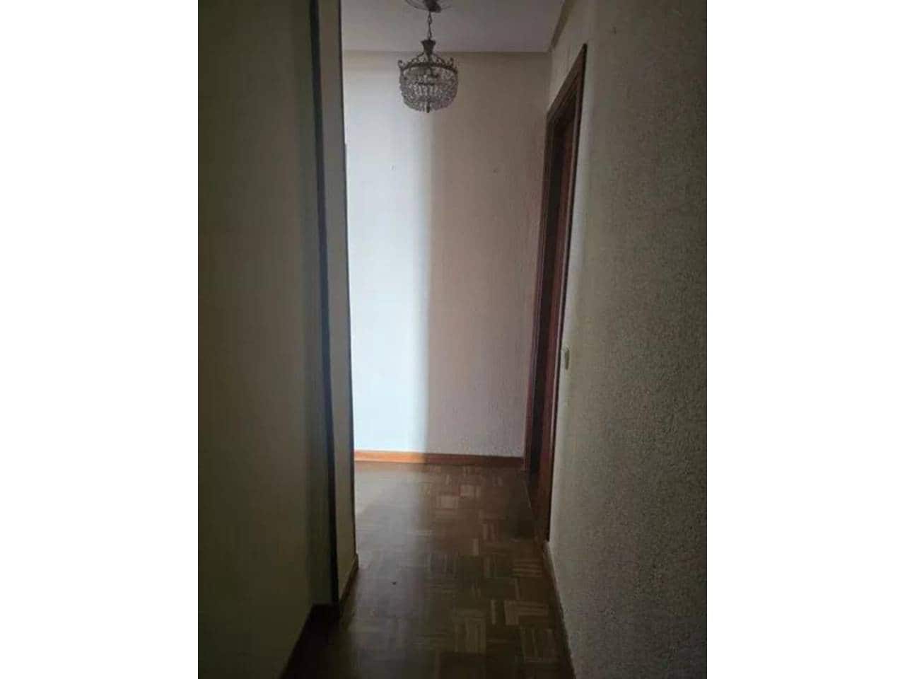 5 sovrum Lägenhet till salu i Barcelona stad - 890 000 € (Ref: 9503715)