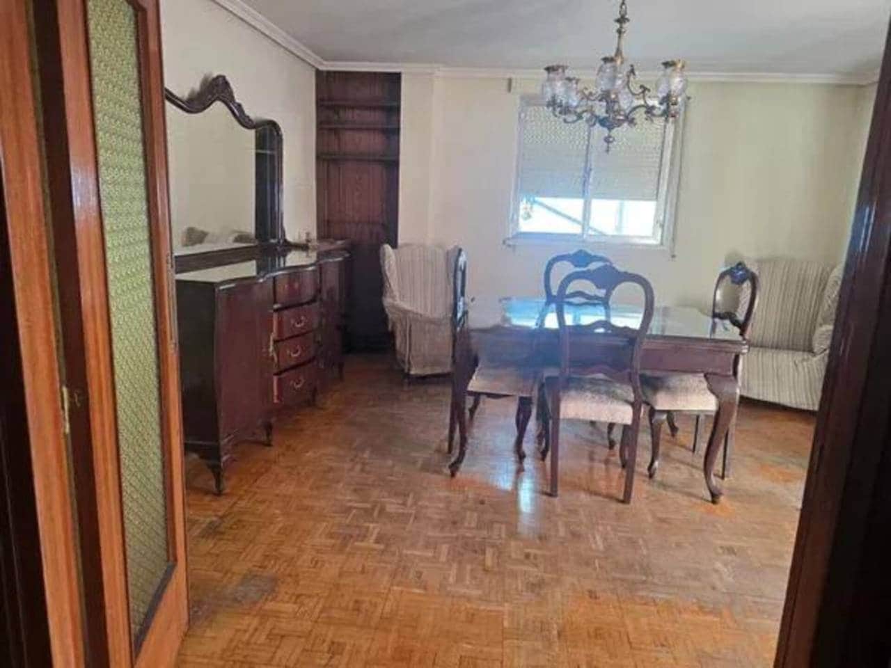 5 sovrum Lägenhet till salu i Barcelona stad - 890 000 € (Ref: 9503715)