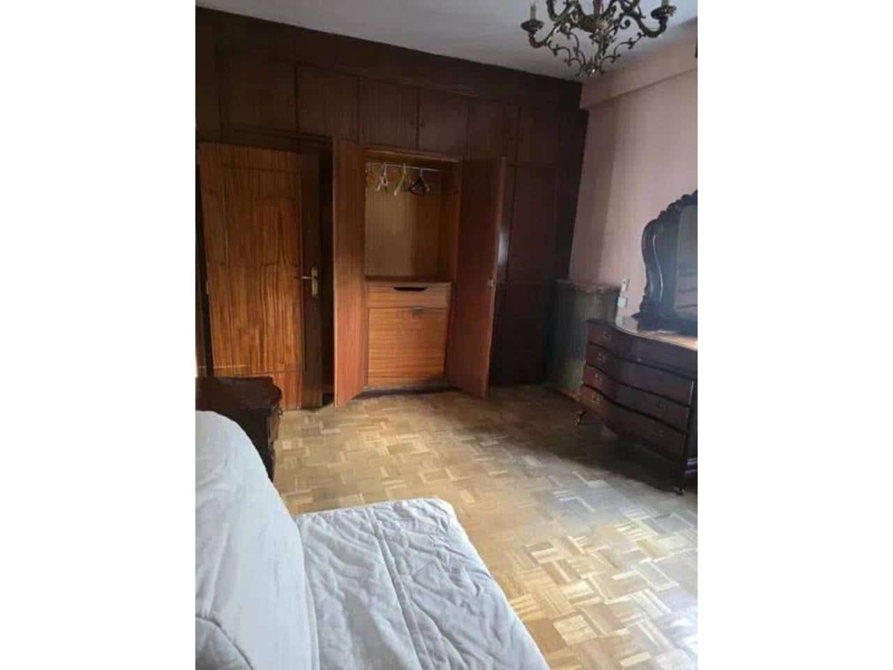 5 sovrum Lägenhet till salu i Barcelona stad - 890 000 € (Ref: 9503715)