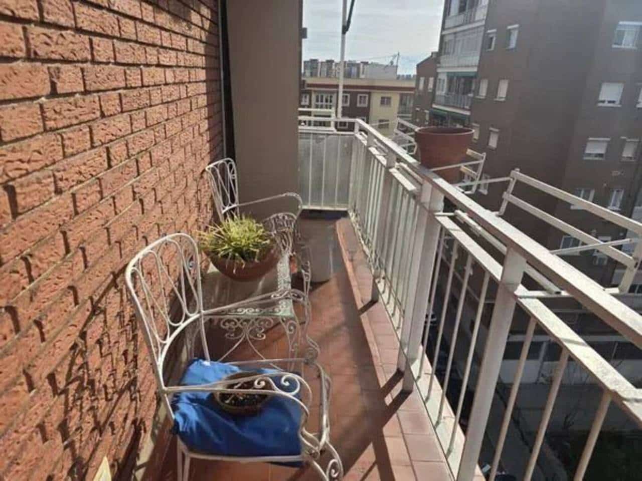 5 sovrum Lägenhet till salu i Barcelona stad - 890 000 € (Ref: 9503715)