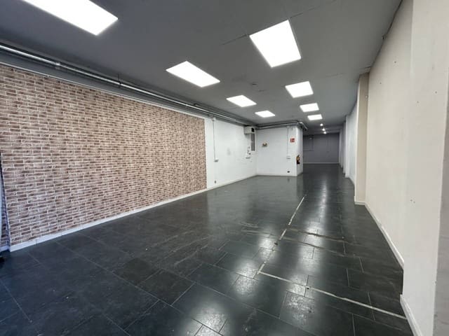 Erhverv til leje i Barcelona by - € 2.200 (Ref: 9535399)