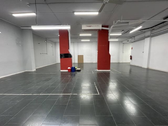 Erhverv til leje i Barcelona by - € 2.200 (Ref: 9535399)