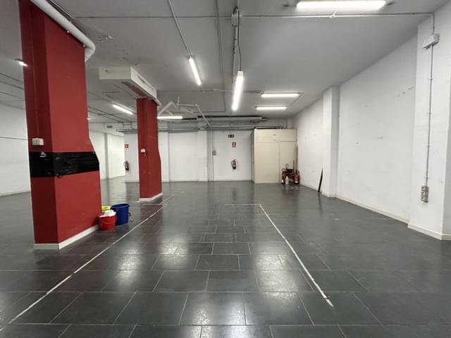 Erhverv til leje i Barcelona by - € 2.200 (Ref: 9535399)