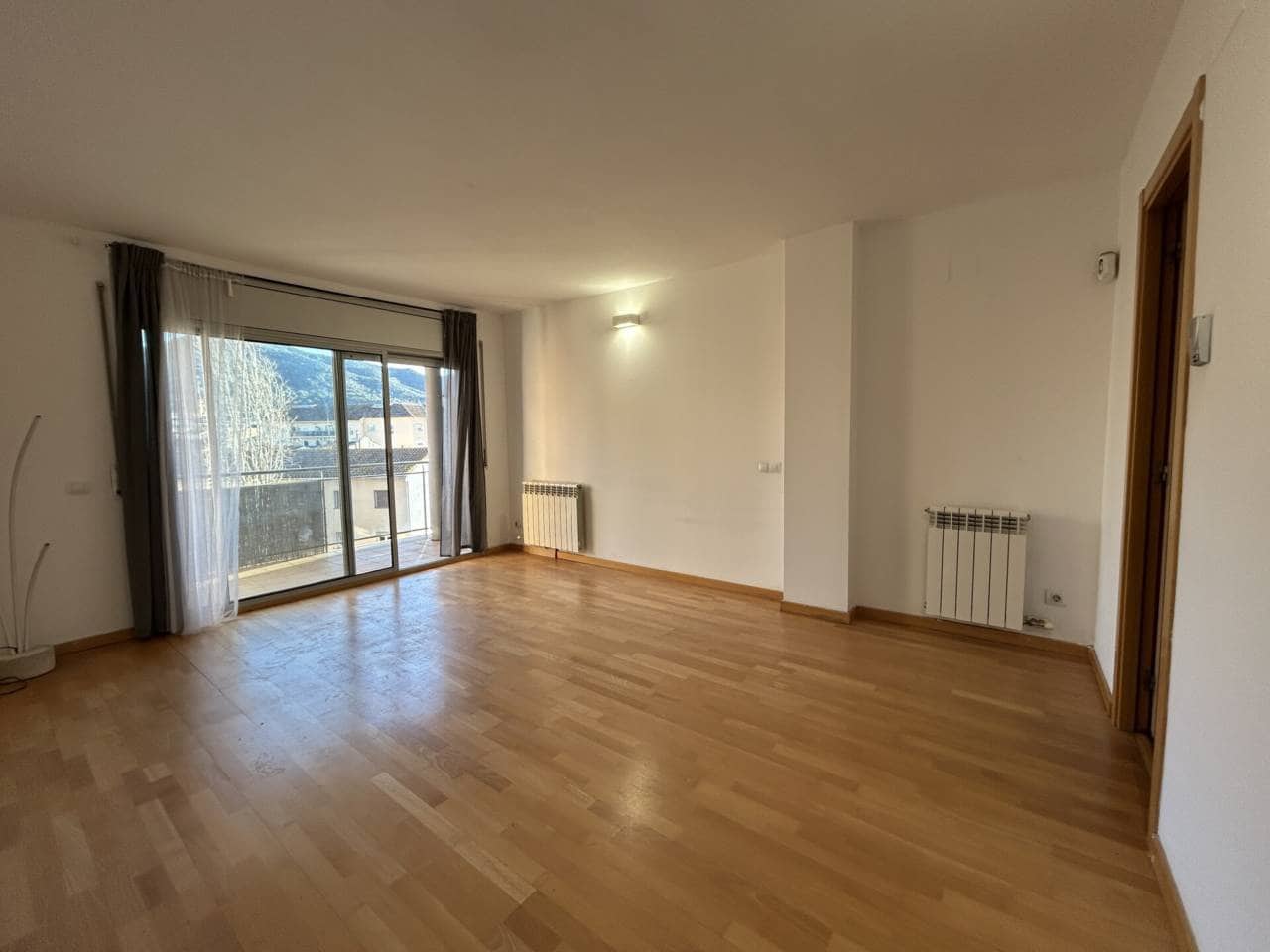 3 bedroom Penthouse for sale in Montornes del Valles with pool garage - € 329,000 (Ref: 9547414)