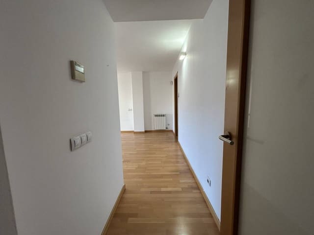 3 bedroom Penthouse for sale in Montornès del Vallès with pool garage - € 329,000 (Ref: 9547414)