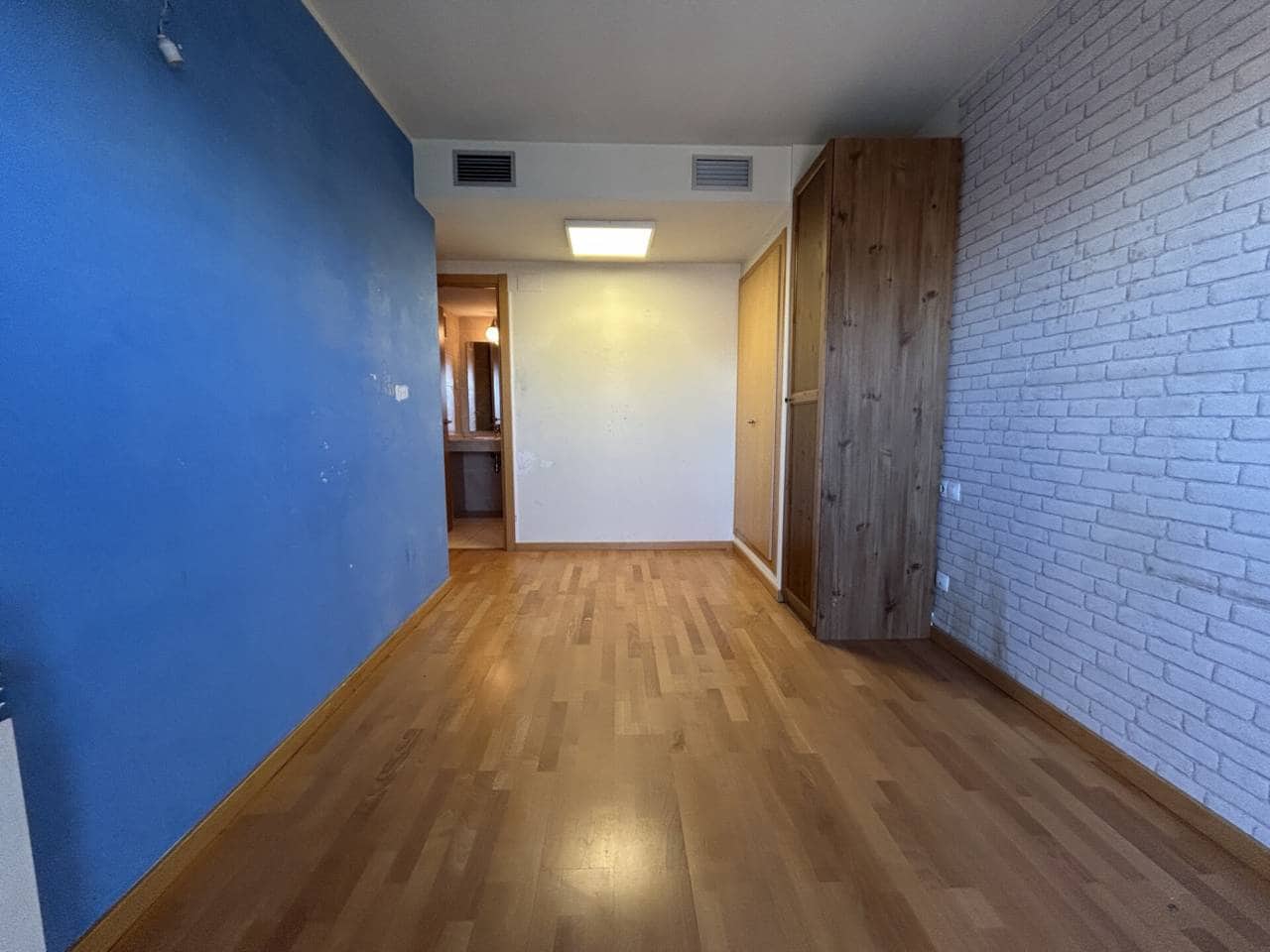 3 bedroom Penthouse for sale in Montornes del Valles with pool garage - € 329,000 (Ref: 9547414)