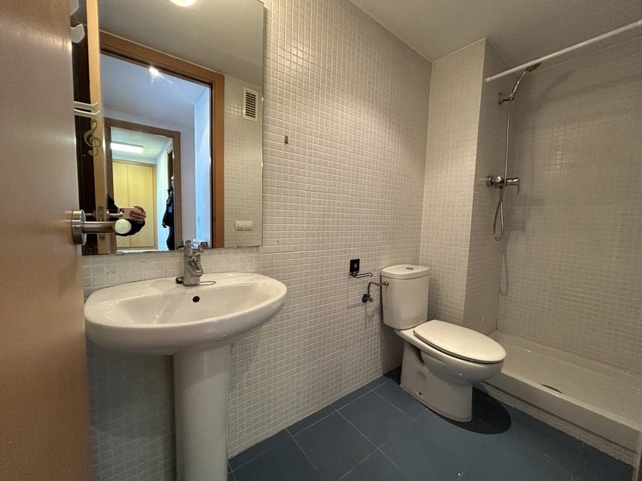 3 bedroom Penthouse for sale in Montornes del Valles with pool garage - € 329,000 (Ref: 9547414)