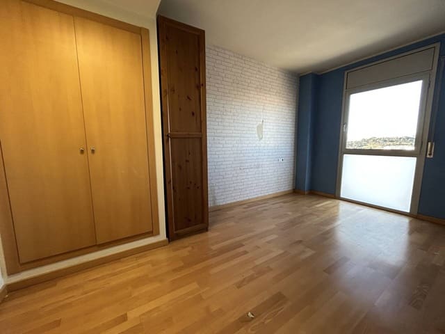3 bedroom Penthouse for sale in Montornès del Vallès with pool garage - € 329,000 (Ref: 9547414)