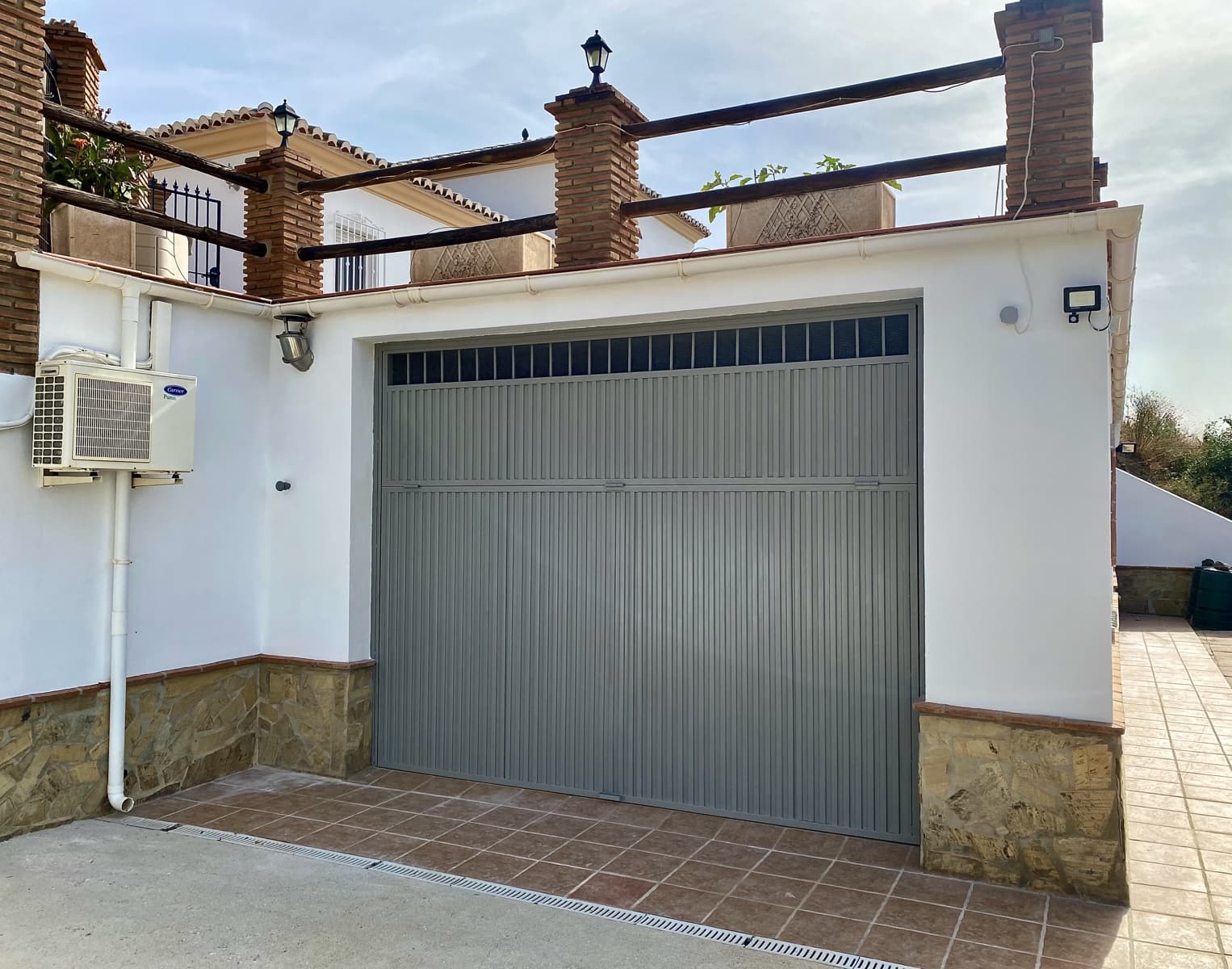4 quarto Moradia para venda em Canillas de Aceituno com piscina garagem - 949 000 € (Ref: 10019682)