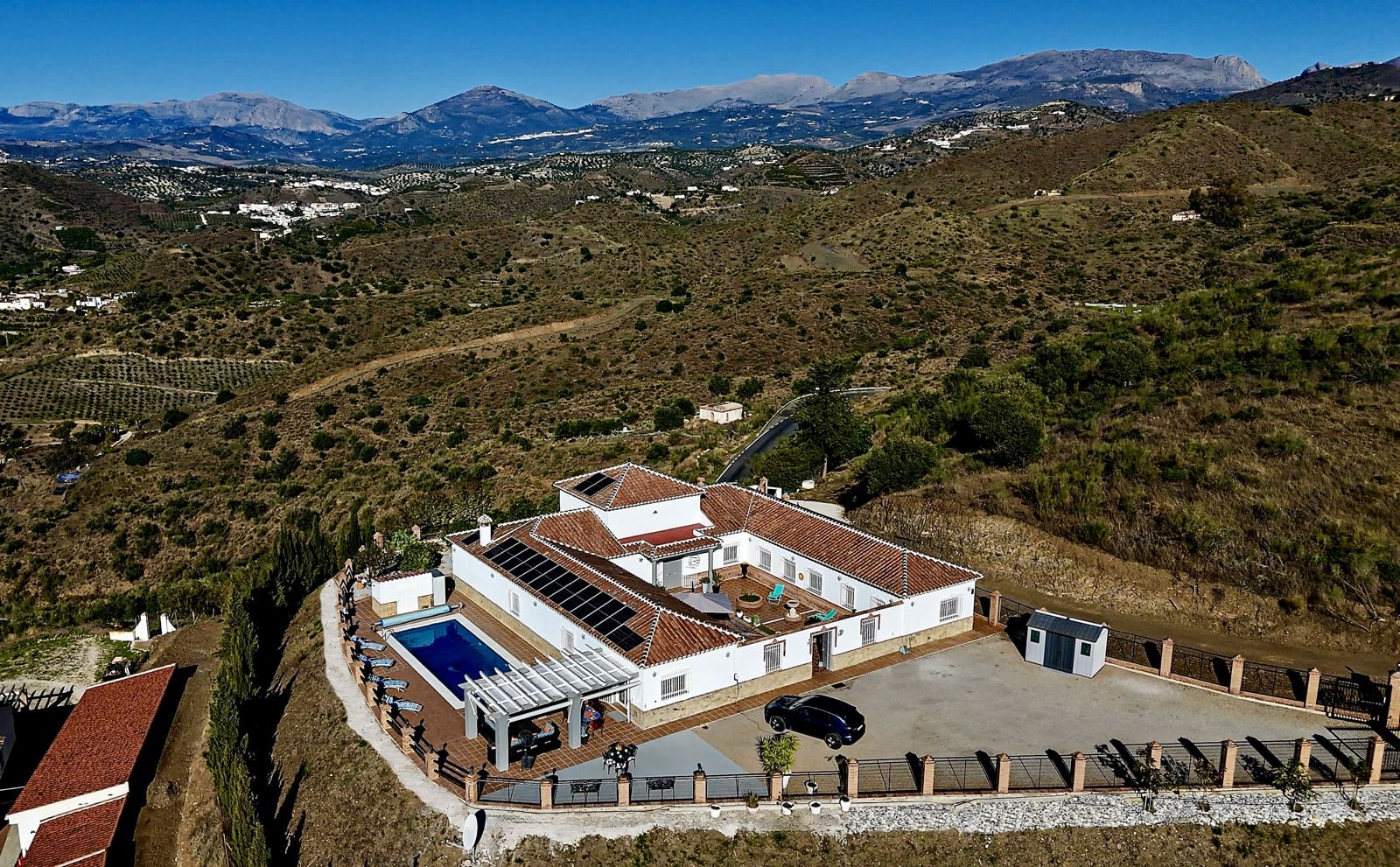 4 quarto Moradia para venda em Canillas de Aceituno com piscina garagem - 949 000 € (Ref: 10019682)