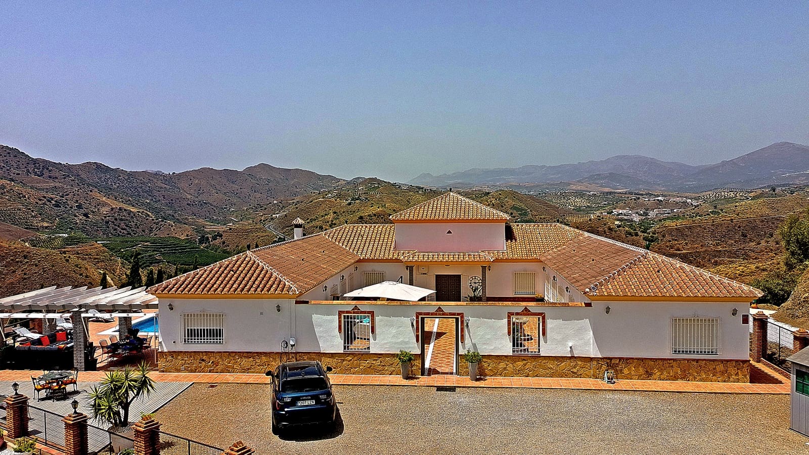 4 quarto Moradia para venda em Canillas de Aceituno com piscina garagem - 949 000 € (Ref: 10019682)