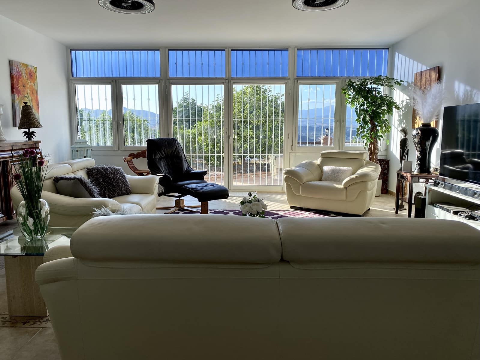 4 bedroom Villa for sale in Canillas de Aceituno with pool garage - € 995,000 (Ref: 9444578)