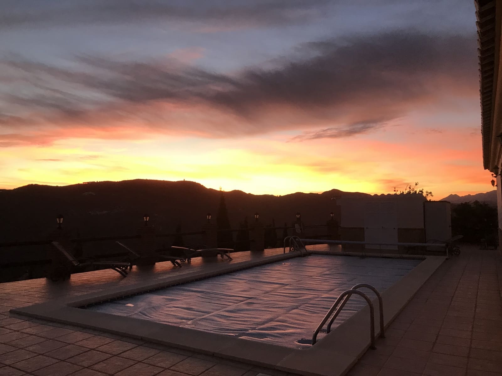 4 bedroom Villa for sale in Canillas de Aceituno with pool garage - € 995,000 (Ref: 9691449)