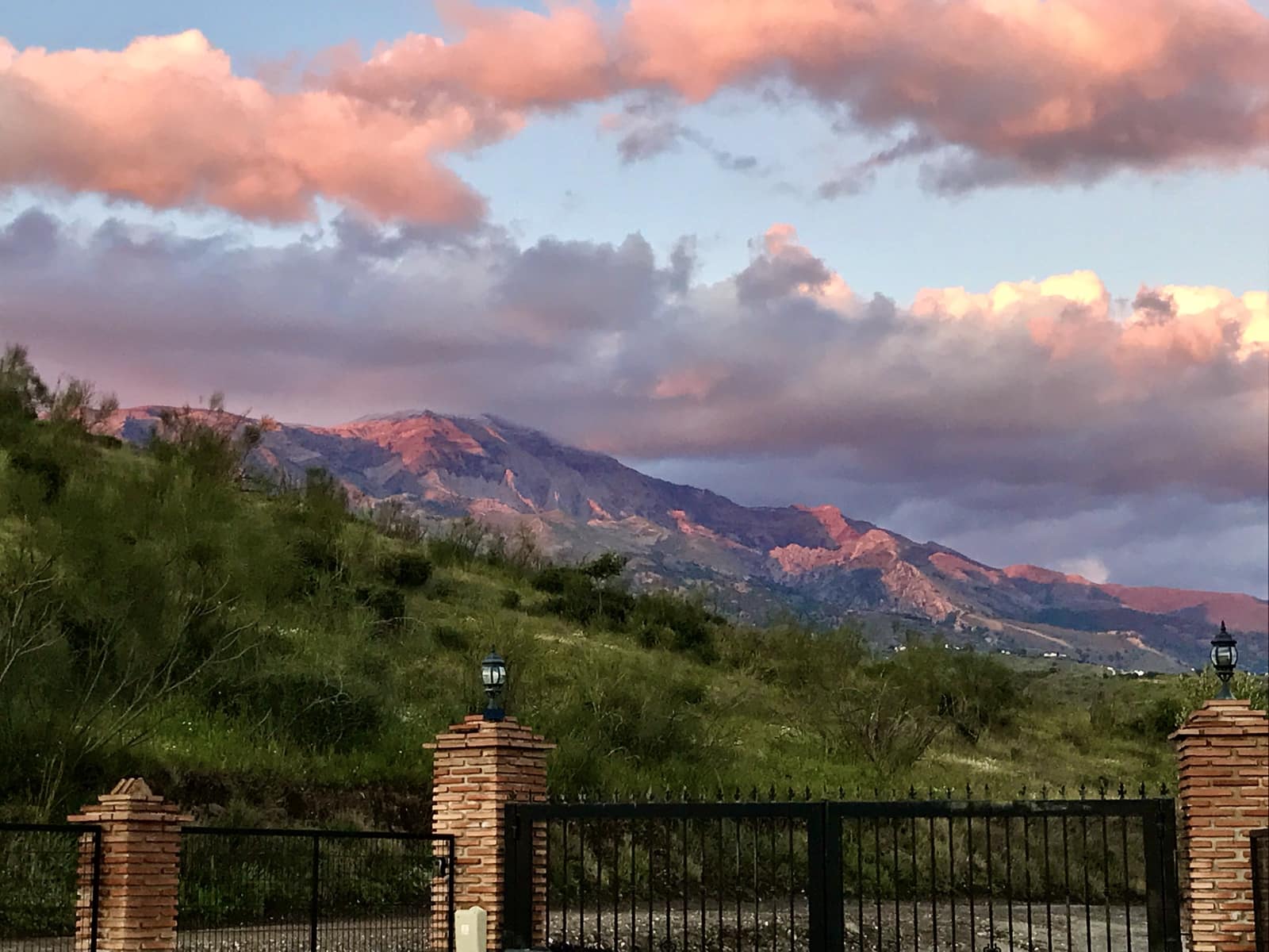 4 bedroom Villa for sale in Canillas de Aceituno with pool garage - € 995,000 (Ref: 9691449)