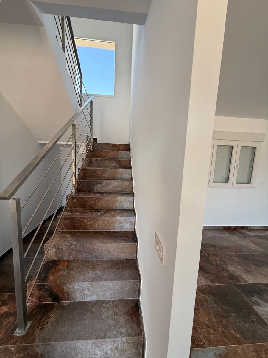 4 Zimmer Finca/Landgut zu verkaufen in Pinoso mit Pool - 525.000 € (Ref: 10021442)