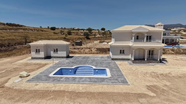 4 Zimmer Finca/Landgut zu verkaufen in Pinoso mit Pool - 525.000 € (Ref: 10021442)