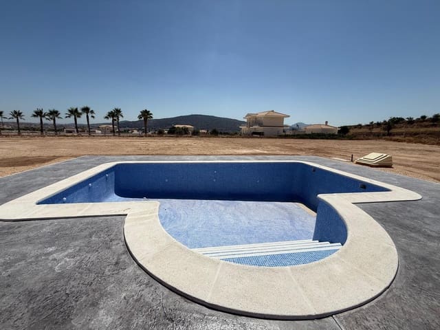 4 Zimmer Finca/Landgut zu verkaufen in Pinoso mit Pool - 525.000 € (Ref: 10021442)