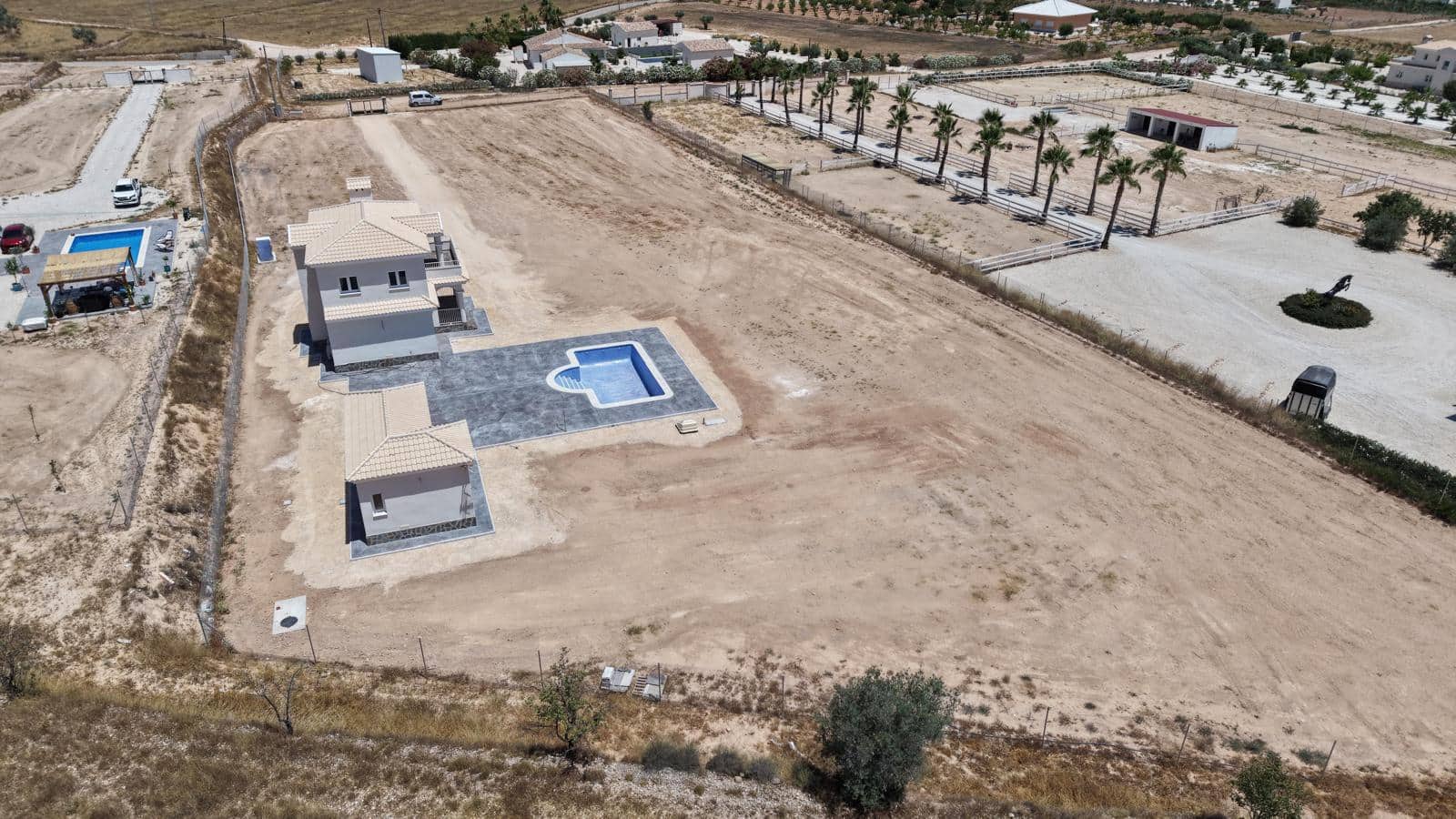 4 Zimmer Finca/Landgut zu verkaufen in Pinoso mit Pool - 525.000 € (Ref: 10021442)