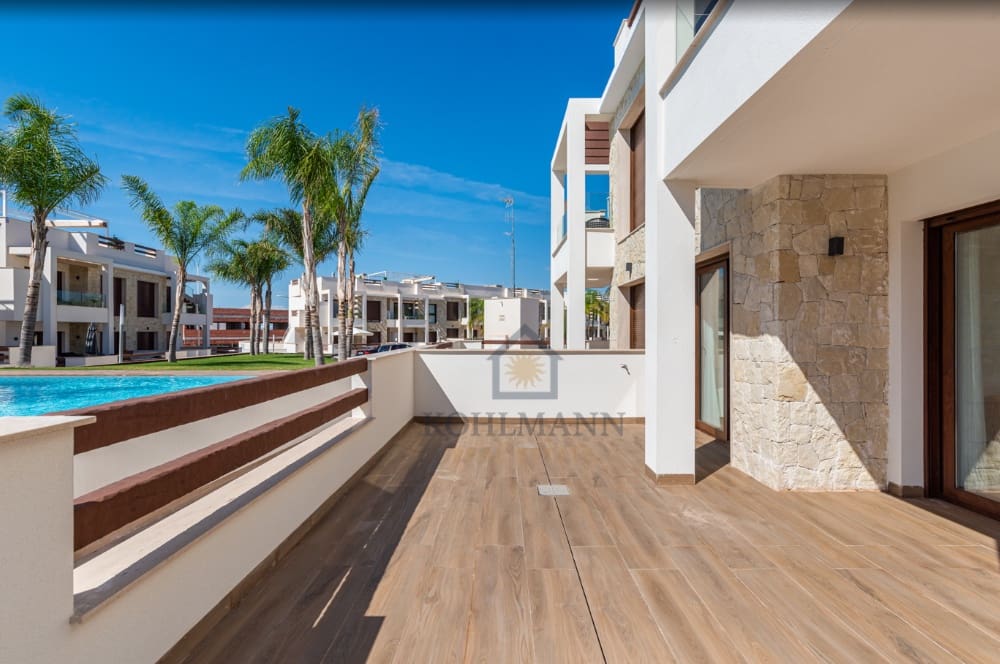 2 chambre Appartement à vendre à Torrevieja avec piscine garage - 285 000 € (Ref: 9583193)