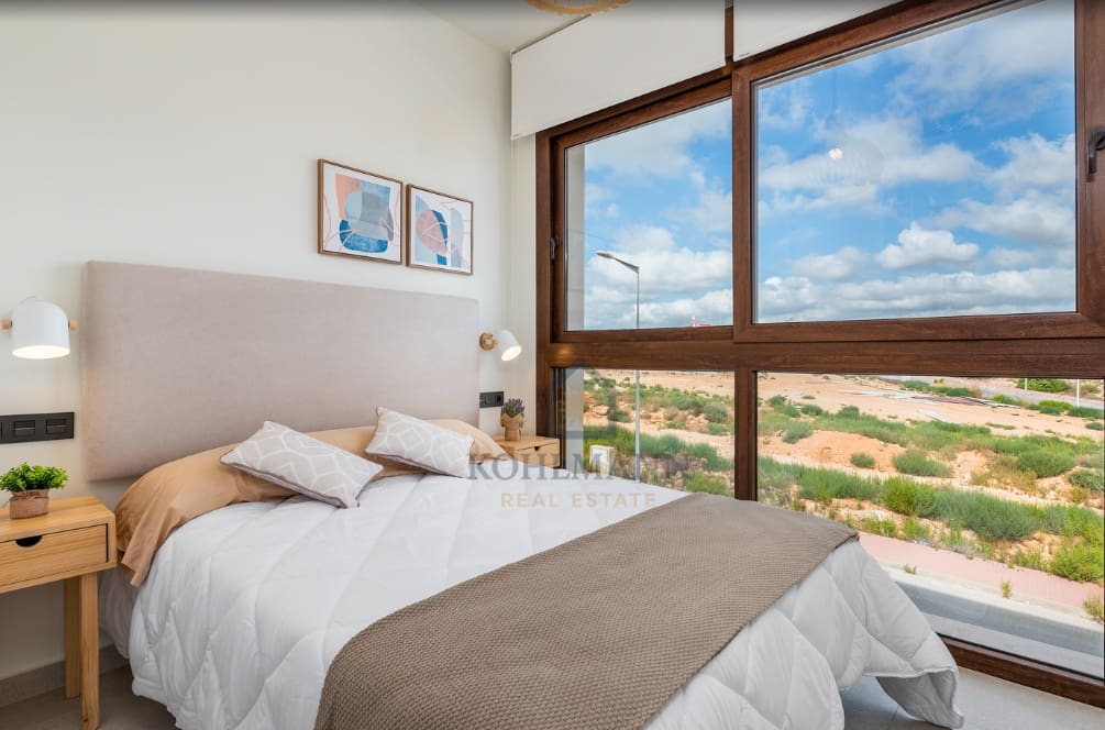 2 chambre Appartement à vendre à Torrevieja avec piscine garage - 285 000 € (Ref: 9583193)