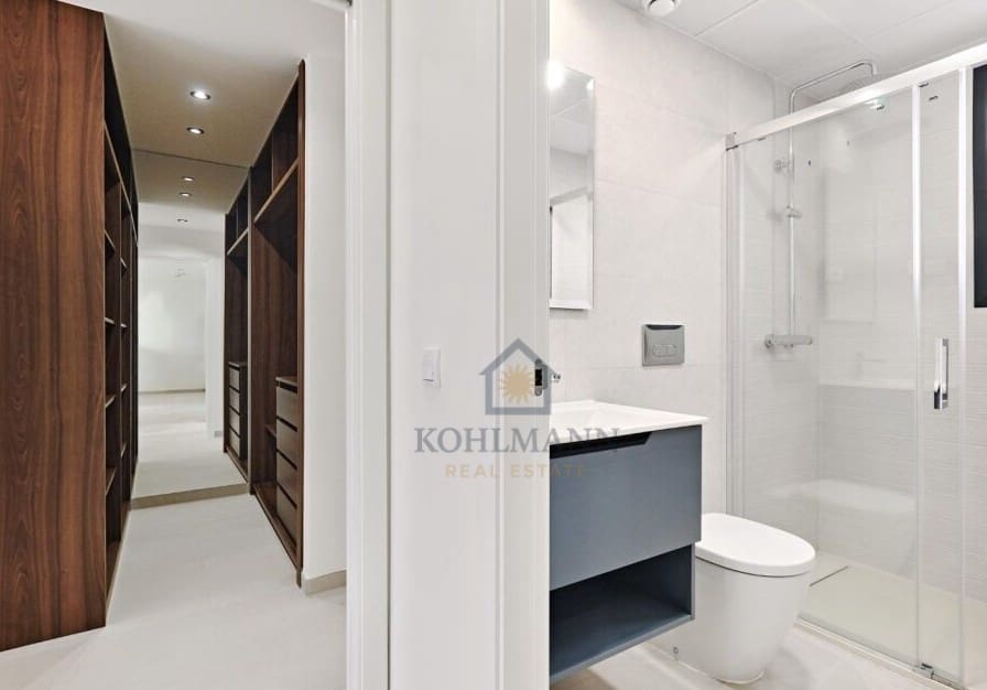 2 Zimmer Apartment zu verkaufen in La Veleta mit Pool Garage - 370.000 € (Ref: 9583454)