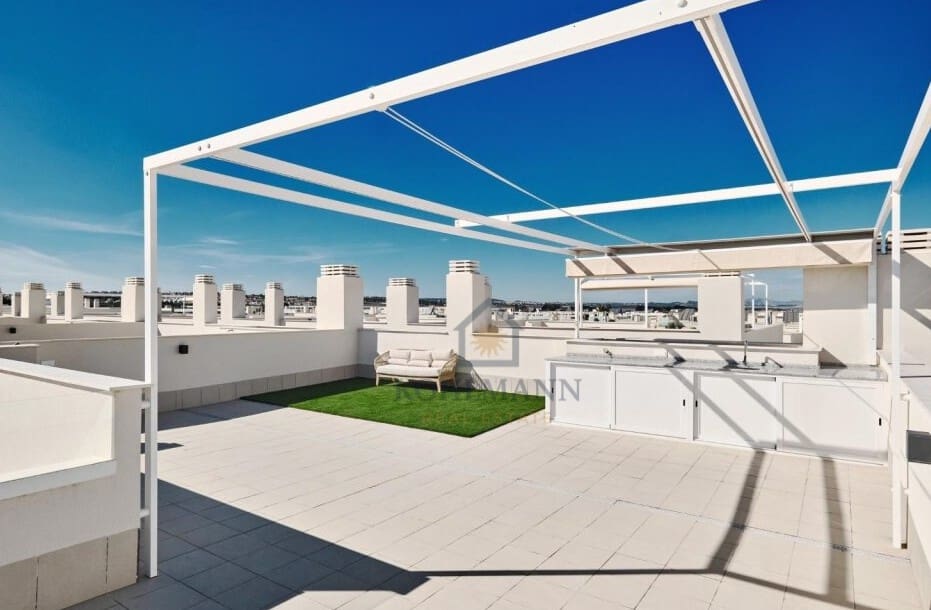 2 Zimmer Apartment zu verkaufen in La Veleta mit Pool Garage - 370.000 € (Ref: 9583454)