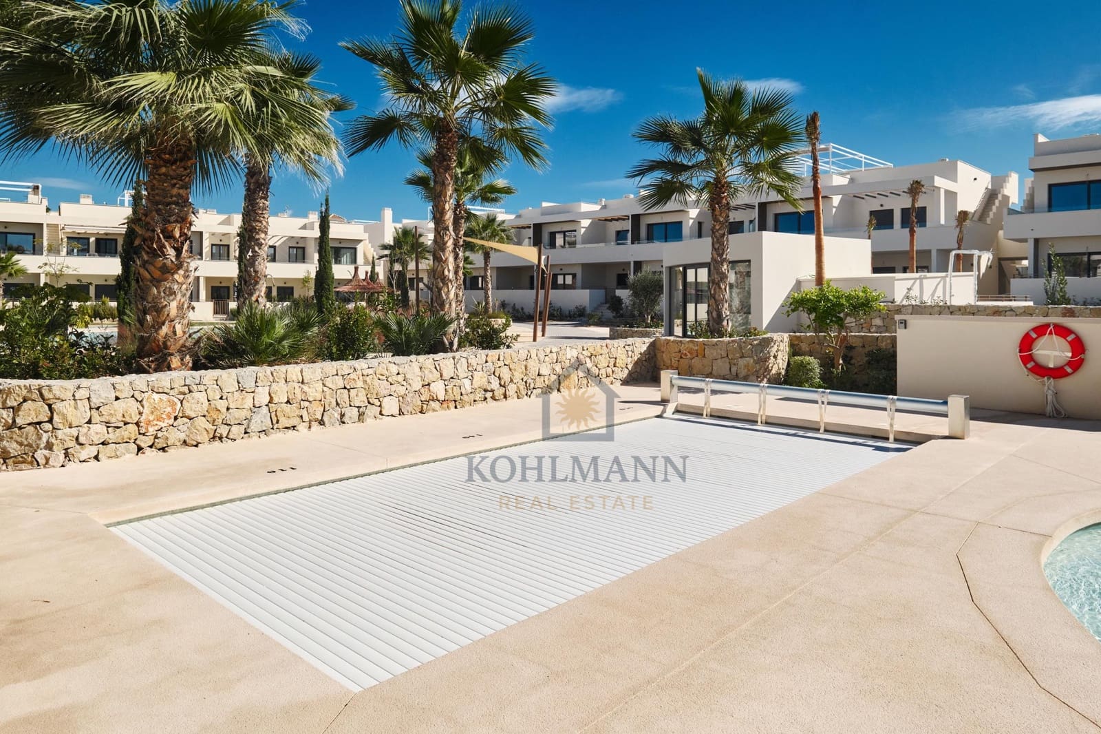 2 Zimmer Apartment zu verkaufen in La Veleta mit Pool Garage - 370.000 € (Ref: 9583454)