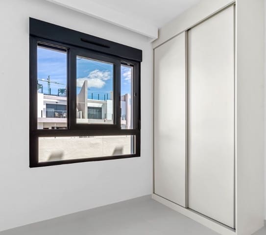 Bungalow de 2 habitaciones en San Miguel de Salinas en venta con piscina - 199.000 € (Ref: 9588224)