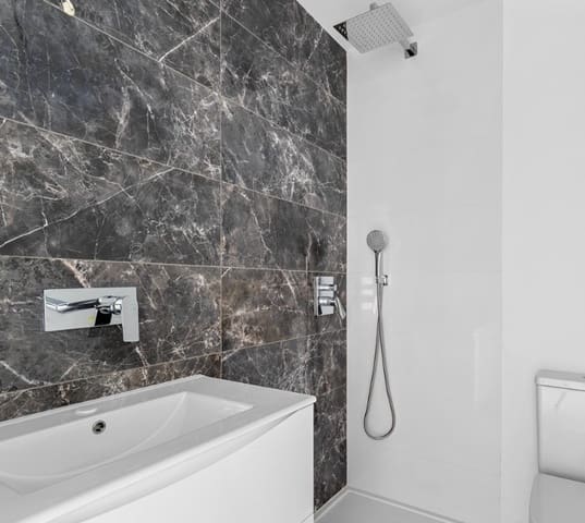 Bungalow de 2 habitaciones en San Miguel de Salinas en venta con piscina - 199.000 € (Ref: 9588224)