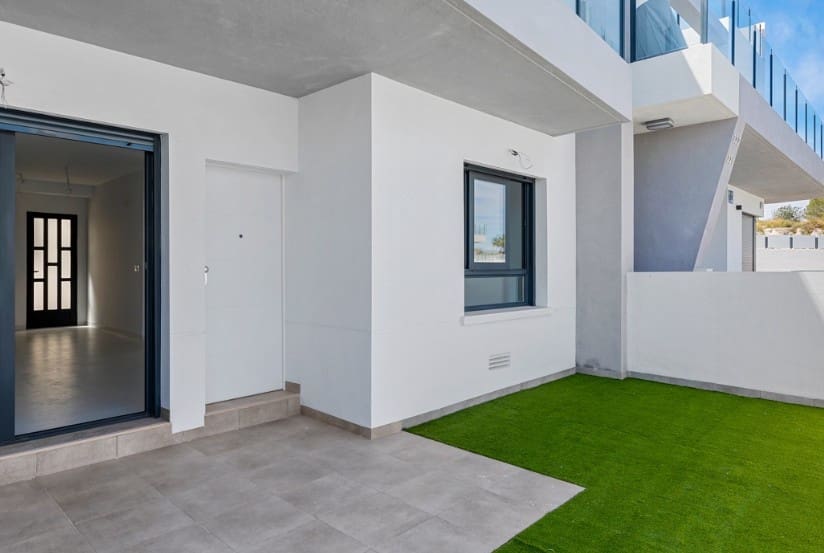 2 chambre Bungalow à vendre à San Miguel de Salinas avec piscine - 199 000 € (Ref: 9588224)