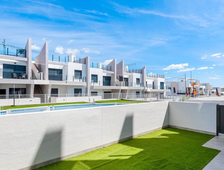 2 chambre Bungalow à vendre à San Miguel de Salinas avec piscine - 199 000 € (Ref: 9588224)