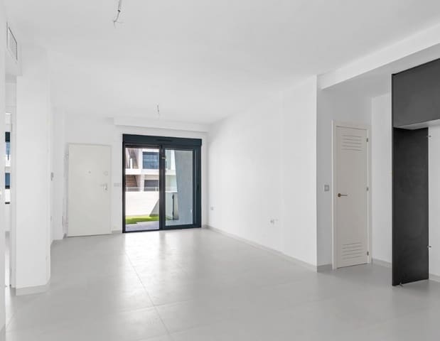 Bungalow de 2 habitaciones en San Miguel de Salinas en venta con piscina - 199.000 € (Ref: 9588224)