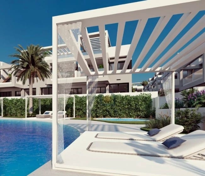 2 camera da letto Bungalow in vendita in Torrevieja con piscina garage - 326.000 € (Rif: 9591612)